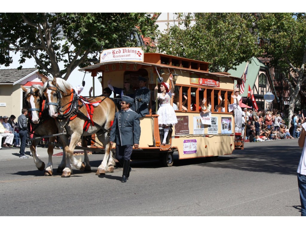 2011DanishDaysParadeSolvangTrolley Solvang Danish Days